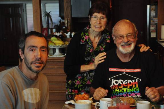 Com o David e a Eliane, do nosso B&B em Kona, na Big Island, no Havaí